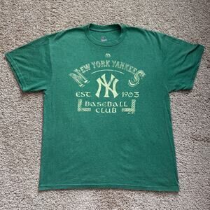 New York Yankees Graphic Tee Size Large, Green Celtic Irish Vintage